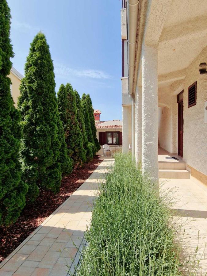 Regi Apartament