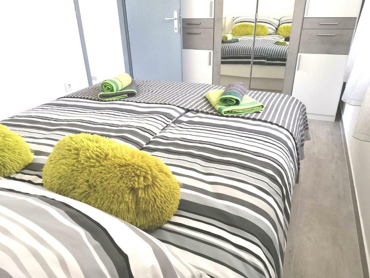 Apartament Regi *